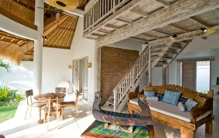 Laksmi Villas Padang Padang Lodge *