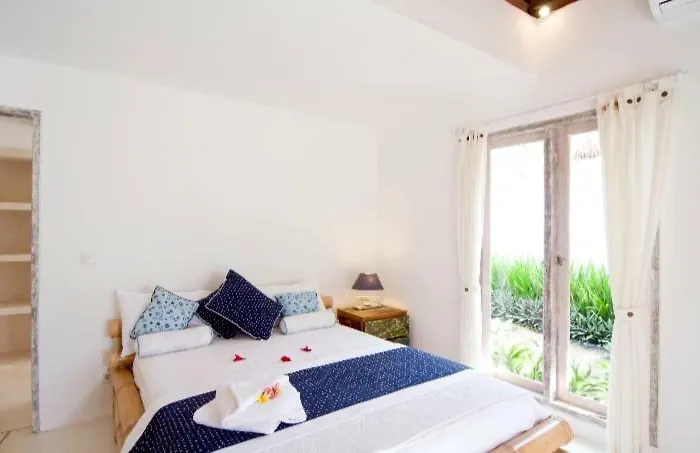 Laksmi Villas Padang Padang Lodge