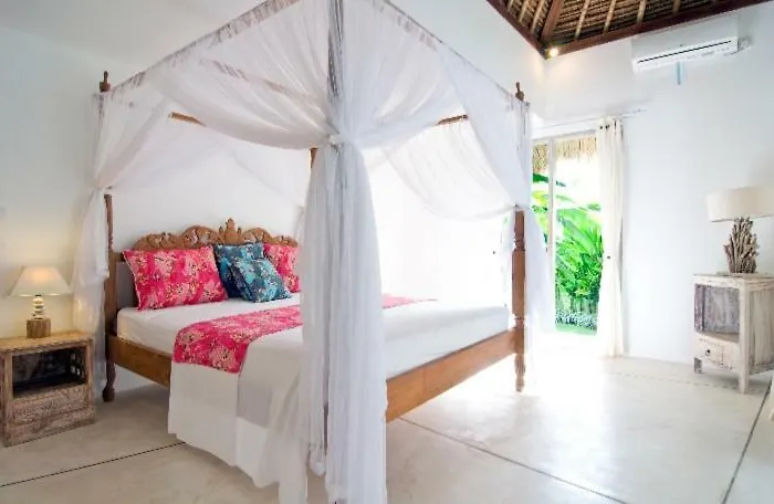 Lodge Laksmi Villas Padang Padang Denpasar