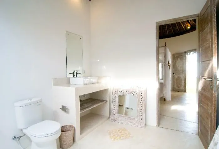 Laksmi Villas Padang Padang Lodge *